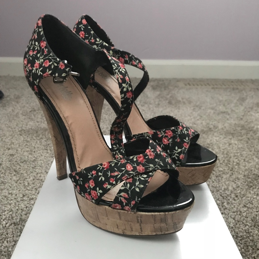 Sandal heels